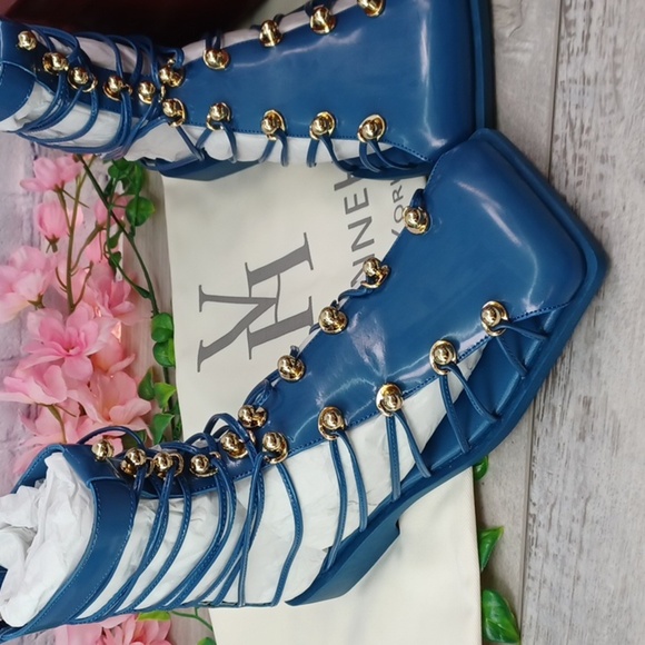 Vivienne Hu VHNY Studded Leather Cage Sandals NIB - Picture 1 of 13